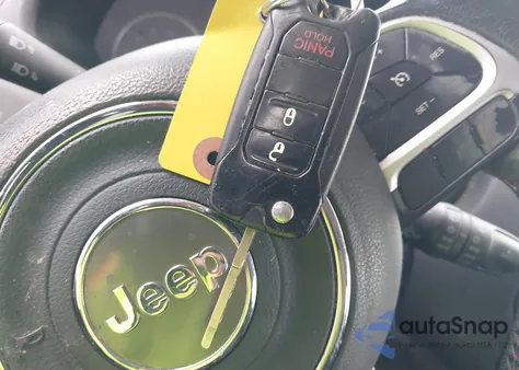 2015 Jeep Renegade Trailhawk из США, поврежденный, VIN ZACCJBCT8FPC02485